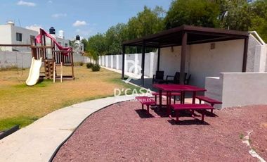 SE VENDE CASA EN CLAUSTROS DE ARBOLEDAS