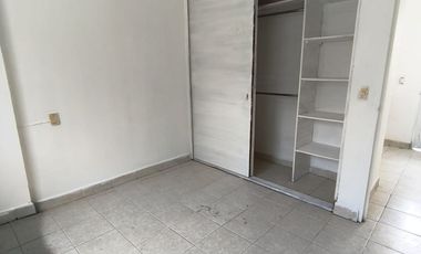 VENTA DE CASA EN VALLE DORADO PARA REMODELAR