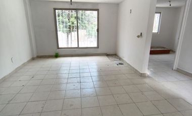 VENTA DE CASA EN VALLE DORADO PARA REMODELAR