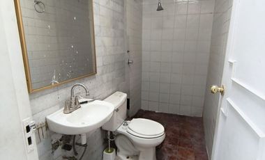 VENTA DE CASA EN VALLE DORADO PARA REMODELAR