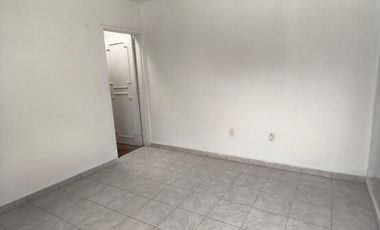 VENTA DE CASA EN VALLE DORADO PARA REMODELAR