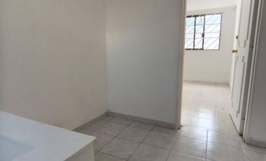 VENTA DE CASA EN VALLE DORADO PARA REMODELAR