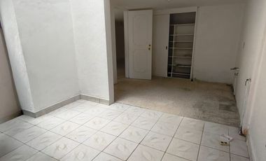 VENTA DE CASA EN VALLE DORADO PARA REMODELAR