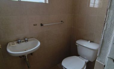 VENTA DE CASA EN VALLE DORADO PARA REMODELAR