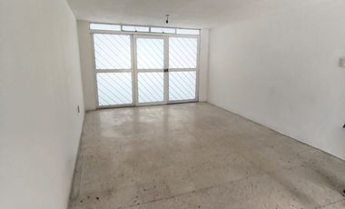 VENTA DE CASA EN VALLE DORADO PARA REMODELAR