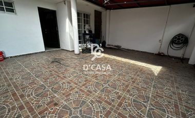 SE VENDE CASA EN LA MISIÓN