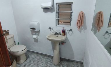 CASA SOLA USO DE  SUELO COMERCIAL EN VENTA 3 AUTOS MOCTEZUMA 2DA SECCIÓN