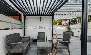 Casa tipo DUPLEX, en venta de 200 m² de construcción en lujoso Conjunto Residencial en Azcapotzalco. 26-2741ACN