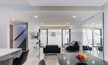 Casa tipo DUPLEX, en venta de 200 m² de construcción en lujoso Conjunto Residencial en Azcapotzalco. 26-2741ACN