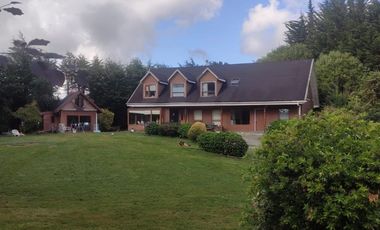 ARRIENDO  Parcela con casa 4D 4B + Servicios, Puerto Varas