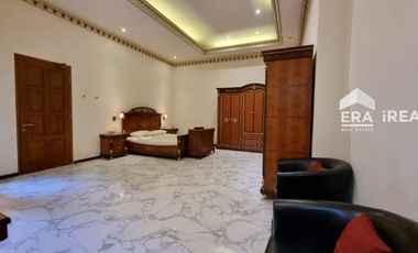 RUMAH MEWAH DIJUAL DI SOLO DEKAT SOLO GRAND MALL