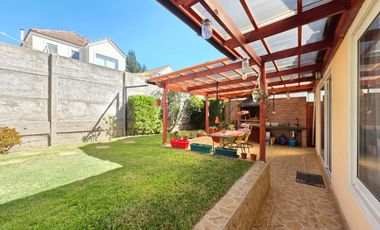 SE VENDE CASA EN PASAJE CERRADO - SECTOR FALDEOS DE CURAUMA