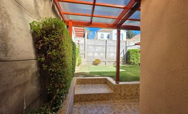 SE VENDE CASA EN PASAJE CERRADO - SECTOR FALDEOS DE CURAUMA