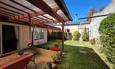 SE VENDE CASA EN PASAJE CERRADO - SECTOR FALDEOS DE CURAUMA