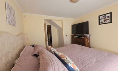 SE VENDE CASA EN PASAJE CERRADO - SECTOR FALDEOS DE CURAUMA