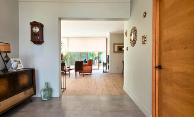 Venta de amplia casa mediterránea de 5 dormitorios y 4 baños en Condominio Los Placeres, San Felipe