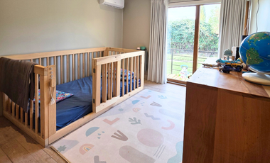Venta de amplia casa mediterránea de 5 dormitorios y 4 baños en Condominio Los Placeres, San Felipe