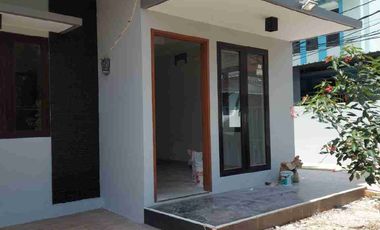 Rumah Huk Green Ville Jakarta Barat  LT 174m² Siap Huni Strategis
