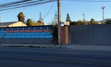 ARRIENDO EXCELENTE TERREN AV. LOS CVARRERA