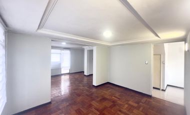Se arrienda casa en Merino Jarpa al llegar a Alameda, 4 piezas 4 baños, Curicó