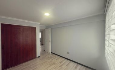 Se arrienda casa en Merino Jarpa al llegar a Alameda, 4 piezas 4 baños, Curicó