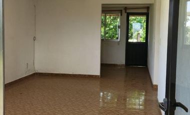 Renta de casa en Acatitlán con amplio jardín