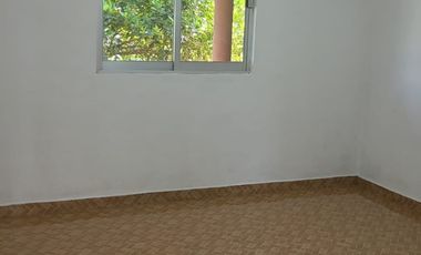 Renta de casa en Acatitlán con amplio jardín