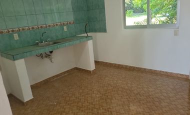 Renta de casa en Acatitlán con amplio jardín