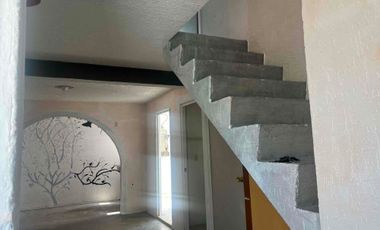 Casa venta en el rehilete $650,000 (3 recámaras )no aplica crédito