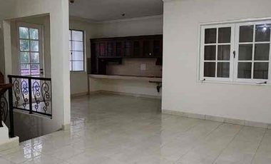 dijual / disewakan rumah hoek dalam cluster gading grande