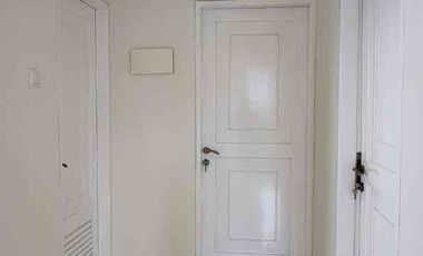 dijual / disewakan rumah hoek dalam cluster gading grande