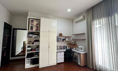 DiJual Rumah Sudut Mewah Villa Melati Mas Tangerang – LT 321 LB 440 Lokasi Tenang & Strategis