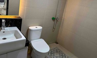 DiJual Rumah Sudut Mewah Villa Melati Mas Tangerang – LT 321 LB 440 Lokasi Tenang & Strategis