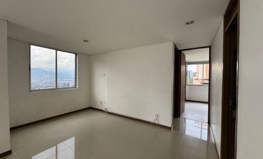 VENTA  DE APARTAMENTO EN LOMA DEL ESMERALDAL CON TERRAZA Y JACUZZI