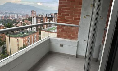 VENTA  DE APARTAMENTO EN LOMA DEL ESMERALDAL CON TERRAZA Y JACUZZI