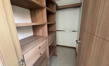 VENTA  DE APARTAMENTO EN LOMA DEL ESMERALDAL CON TERRAZA Y JACUZZI