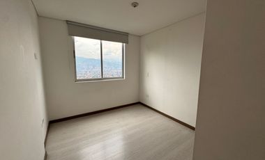 VENTA  DE APARTAMENTO EN LOMA DEL ESMERALDAL CON TERRAZA Y JACUZZI