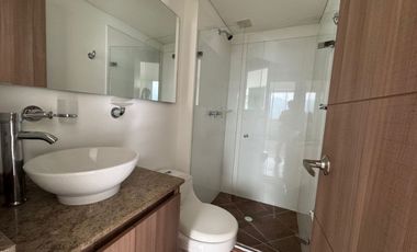 VENTA  DE APARTAMENTO EN LOMA DEL ESMERALDAL CON TERRAZA Y JACUZZI