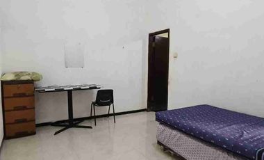 RUMAH KOS MURAH! HITUNG TANAH!! FULL PENGHUNI!! di Jl Borobudur dekat UB , Polinema , Kosayu
