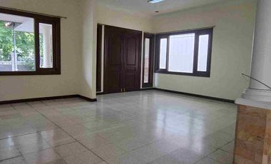 Disewakan Rumah/ Ruang Usaha area Darmo