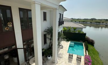 En venta Casa de lujo en Aires del Batán Samborondón frente al canal