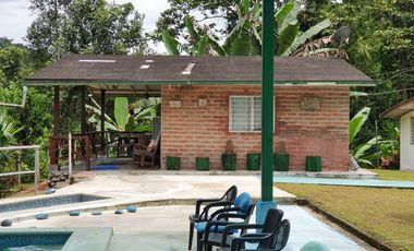 Hermosa Quinta Vacacional 3.200 m² con Piscina - Pedro Vicente Maldonado - Urbanización Privada.