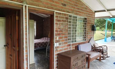 Hermosa Quinta Vacacional 3.200 m² con Piscina - Pedro Vicente Maldonado - Urbanización Privada.