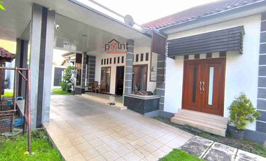 Rumah Mewah Klasik 1 lt Halaman Luas di Sumber Dekat Manahan Solo Kota
