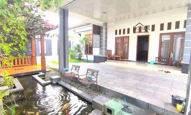 Rumah Mewah Klasik 1 lt Halaman Luas di Sumber Dekat Manahan Solo Kota