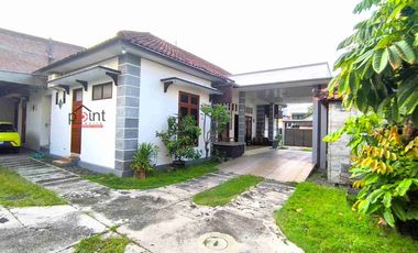 Rumah Mewah Klasik 1 lt Halaman Luas di Sumber Dekat Manahan Solo Kota