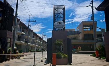 5 Bedroom Townhouse for Rent in Paranaque City *Multinational Village