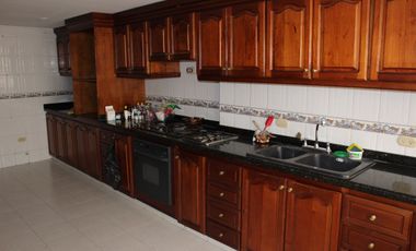 VENTA DE UN APARTAMENTO EN ZONA EXCLUSIVA EN CALI