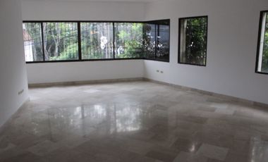 VENTA DE UN APARTAMENTO EN ZONA EXCLUSIVA EN CALI