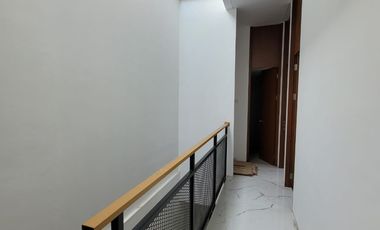 Rumah Baru Modern Smartkey di Setraduta Bandung